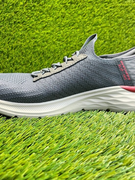 Skechers Max Cushioning Mens Size 7.5 Gray White Walking Slip-On Shoes Sneakers main image 5
